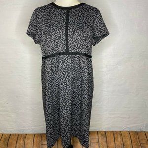 Loft maternity dress size 14 runs small gray